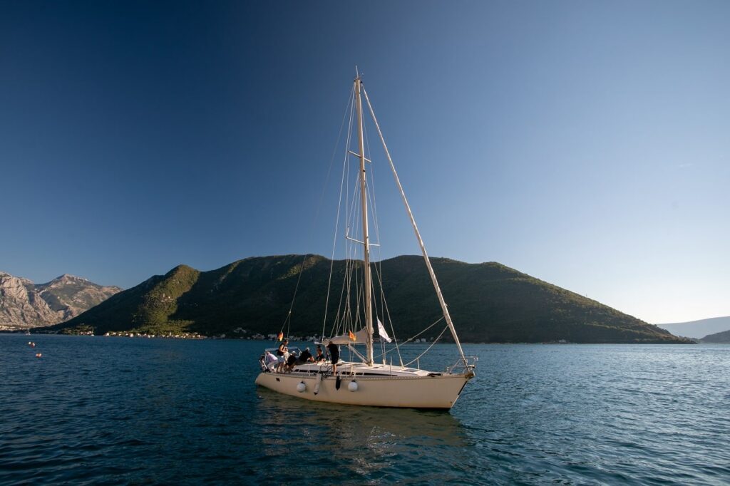 incentive travel w czarnogórze, rejs łódką